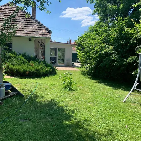Holiday home Nyaralo