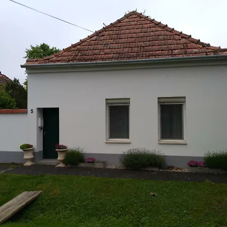Nyaralo Holiday home Mecser
